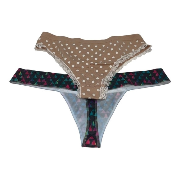 Victoria Secret Women Panties Size M - Picture 3 of 3